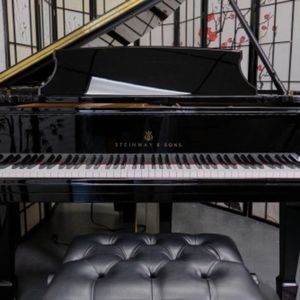 Free stuff  free piano